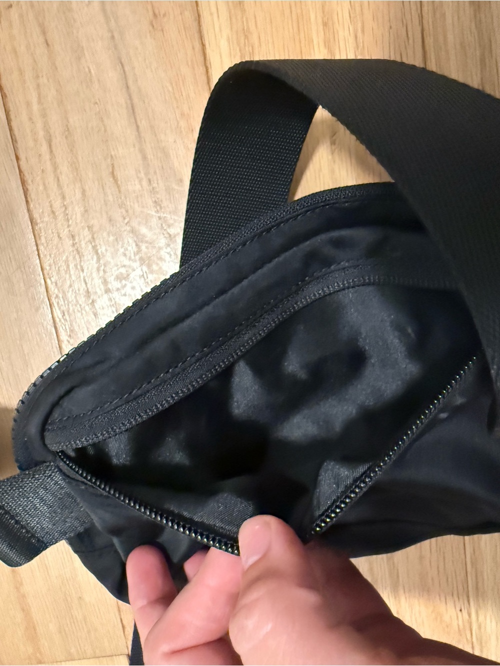 lululemon Black Belt Bag with Silver Logo - Picture 3 of 6